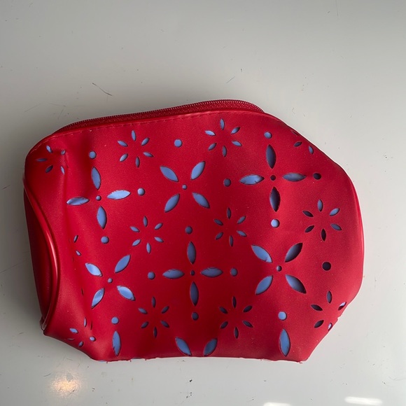 Clinique cosmetic bag red floral - Picture 2 of 6